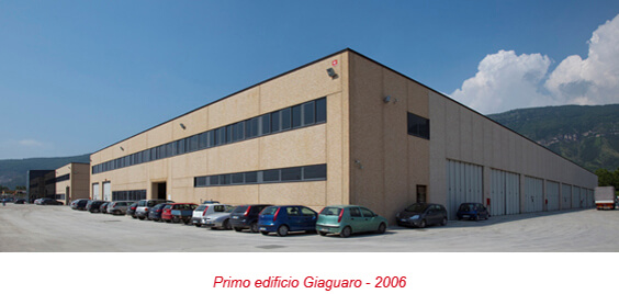 primo-edificio-rosso